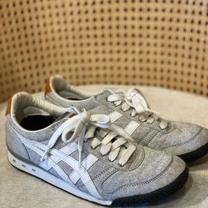 👟 Onitsuka Tiger by ASICS women’s 8.5 men’s 6.5